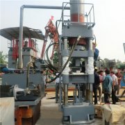 鐵屑壓塊設備:壓塊與翻包打包的區(qū)別特點分別體現(xiàn)在哪里?